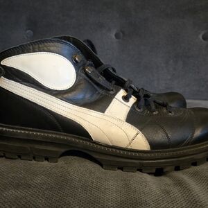 Puma Men's Black and White High-Top Shoes